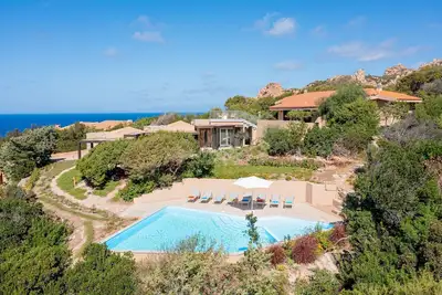 Image de Villa à Costa Paradiso avec 5 chambres à coucher, 10 couchages
