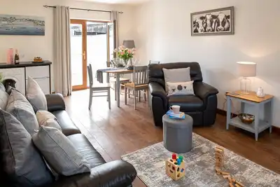 Image de Y Bwthyn: 2 bedroom pet-friendly cottage in Glan Gors, Anglesey