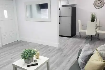 Image de ★★★★★Beautiful1 Br Apt | Near The b̳e̳a̳c̳h̳, Casino & Shops