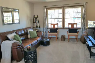 Image de Spacious 3br Top Floor Home Minutes from Interstate, Downtown, and Unl