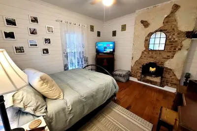 Image de Apple Hill Bungalow, Family and Pet Friendly!