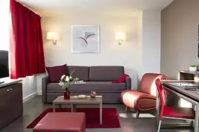 Image de 2 Pièces 4 Personnes