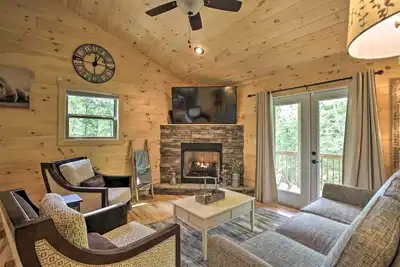 Image de Private Hot Tub & Ev Charger: Cozy Murphy Cabin!