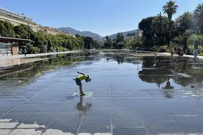 Image de Top location spacious near beach, old town, Massena Square.