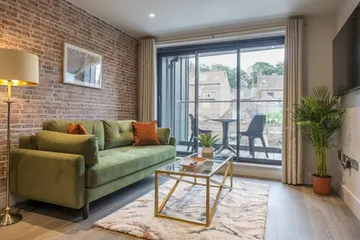 Image de Apt 3 - Minster view-Appartement-en Ville-Sdb privée avec douche-Vue ville