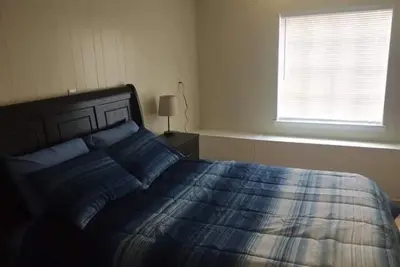 Image de Comfortable 3 bedroom close to Base! Sleeps 6