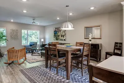 Image de Asheville Proud South Slope Townhome