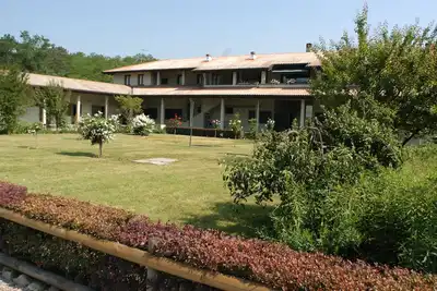 Image de The Inn on the Prairie, an oasis in the middle of the green