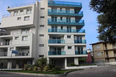Appartement de vacances avec balcon, air conditionné et internet