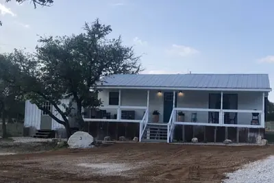 Image de Country Cabins #3<br>110 Flatrock Creek Road