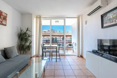 Image de Appartement de vacances à Fuegirola Centre avec balcon, climatisation et Wi-Fi
