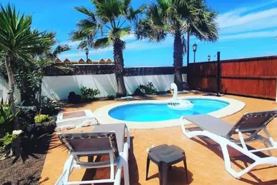 Image de Privilege Bay-Villa Chennai-sea view and natural park view. Beachfront location.