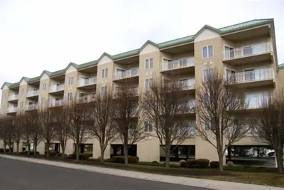 Image de Well maintained Diamond View Condominium in Diamond Beach!