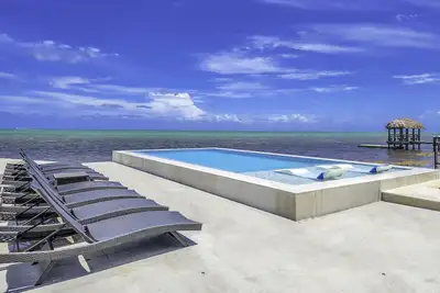 Beachfront Estate w/Pool, Bikes, Kayaks, & Ev charger