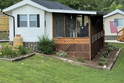 Image de Lake Daze - Cozy LakeFront Getaway
