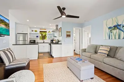 Image de koolkondo Surf Bungalow with Pool by the beach