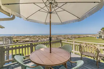 Image de John Fripp Villa - Ocean Views - Three Bedrooms Sleeps 8