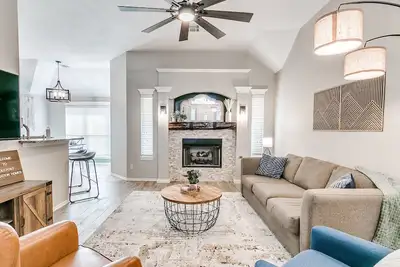 Image de Remodeled home in quiet neighborhood--kid friendly