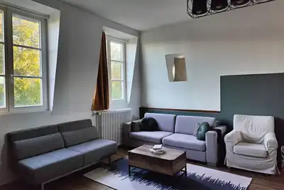 Image de Appartement de charme 100m2 au coeur de Nemours dans une belle maison de Maître