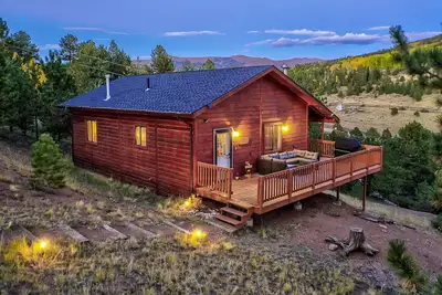 Image de Monarch Landing, A Cozy Cabin w/360 Mountain Views