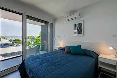 Image de Bel appartement avec Wifi, piscine, climatisation, Tv, terrasse, animaux admis et parking