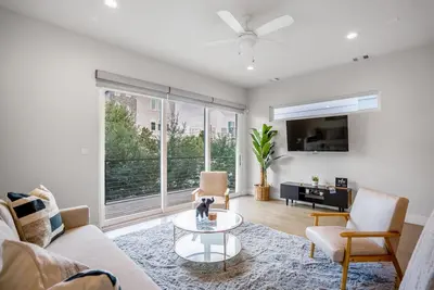 Image de Ethereal Rooftop Retreat @ Midtown/Eado