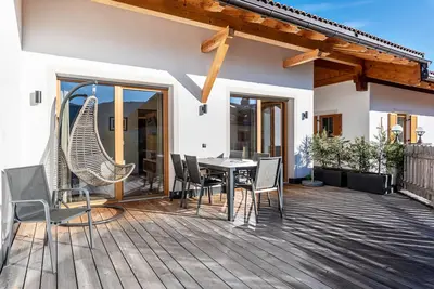 Image de Appartement \"Guntschöllerhof Laugen\" avec vue montagne, Wi-Fi, balcon et jardin