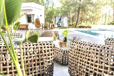 Image de Villa \"Can Drago\" avec piscine privée, grand jardin, terrasse, WiFi & climatisation