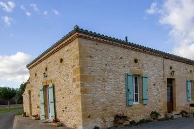 Image de Maison de Caractère Périgord avec Cheminée