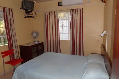 Image de Son House Appartement, Location pour 4 personnes ou un couple et 2 enfants.