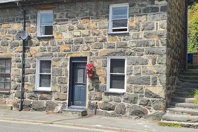 Image de Lovely 3 Bedroom Cottage Sleeps 6 tremadog  square porthmadog