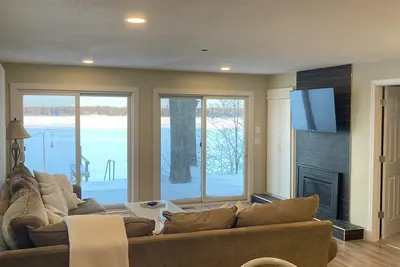Image de Bella Vista - Stunning modern Lakeshore home on Pokegama lake in Pine City, Mn
