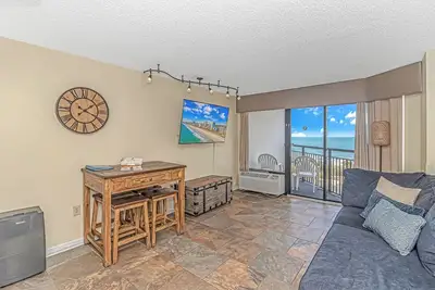 Image de Oceanview 1 Bedroom Suite Landmark Resort 548 Perfect for a couple or party of 4