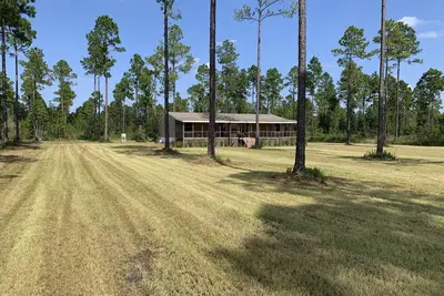 Image de Melrose, Montana Mountain Cabin on 160 acres