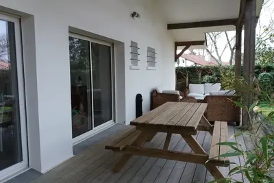 Image de Villa Arlande, near the lake and downtown Léon, furnished 3 *.