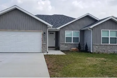 Image de New 2021 home 3 Br, Peaceful Getaway Ozark