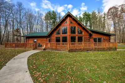 Image de Kinsman Cabin in the woods on 60 acres w/Hot Tub