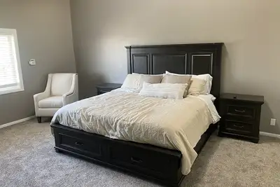 Image de Giant Beautiful New Condo Centrally Located in Twin Falls