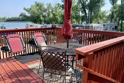 Image de Upstairs Lake House