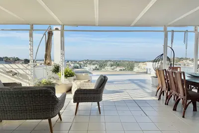 Image de Villasonboard 3 Bedroom Penthouse Vouliagmeni
