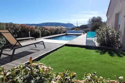 Image de Villa 6 pers avec piscine chauffée. \nMeublé tourisme classé 4 étoiles.