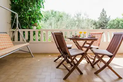 Image de Appartement d'une chambre avec la terrasse Duce, Omis (A-2773-c)