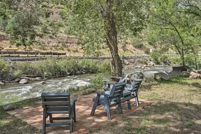 Image de Cotopaxi Escape w/ Game Room on Arkansas River!