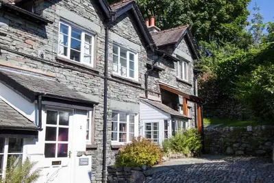 Briardale Cottage, pet friendly, with open fire in Ambleside