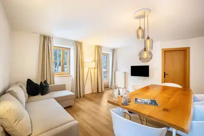 Image de Appartement \"Mountain Residence Kasern Nr 1\" avec vue sur les montagnes, jardin et Wi-Fi