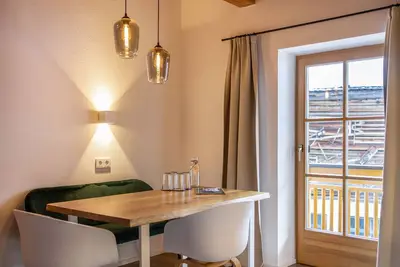 Image de Appartement \"Mountain Residence Kasern Nr 3\" avec vue sur les montagnes, jardin et Wi-Fi
