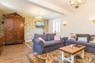 Image de Maison avec cheminée et jardin proche de Coutances