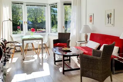 Image de Comfortable 2-room apartment near the subway in a quiet location