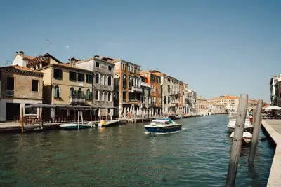 Image de Palazzo Veneziano direct at the main canal of Venice with roof terrace