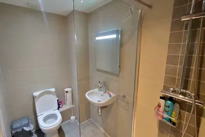 Afordable Budget Accommodation Studio close to Oxford Road Train Station